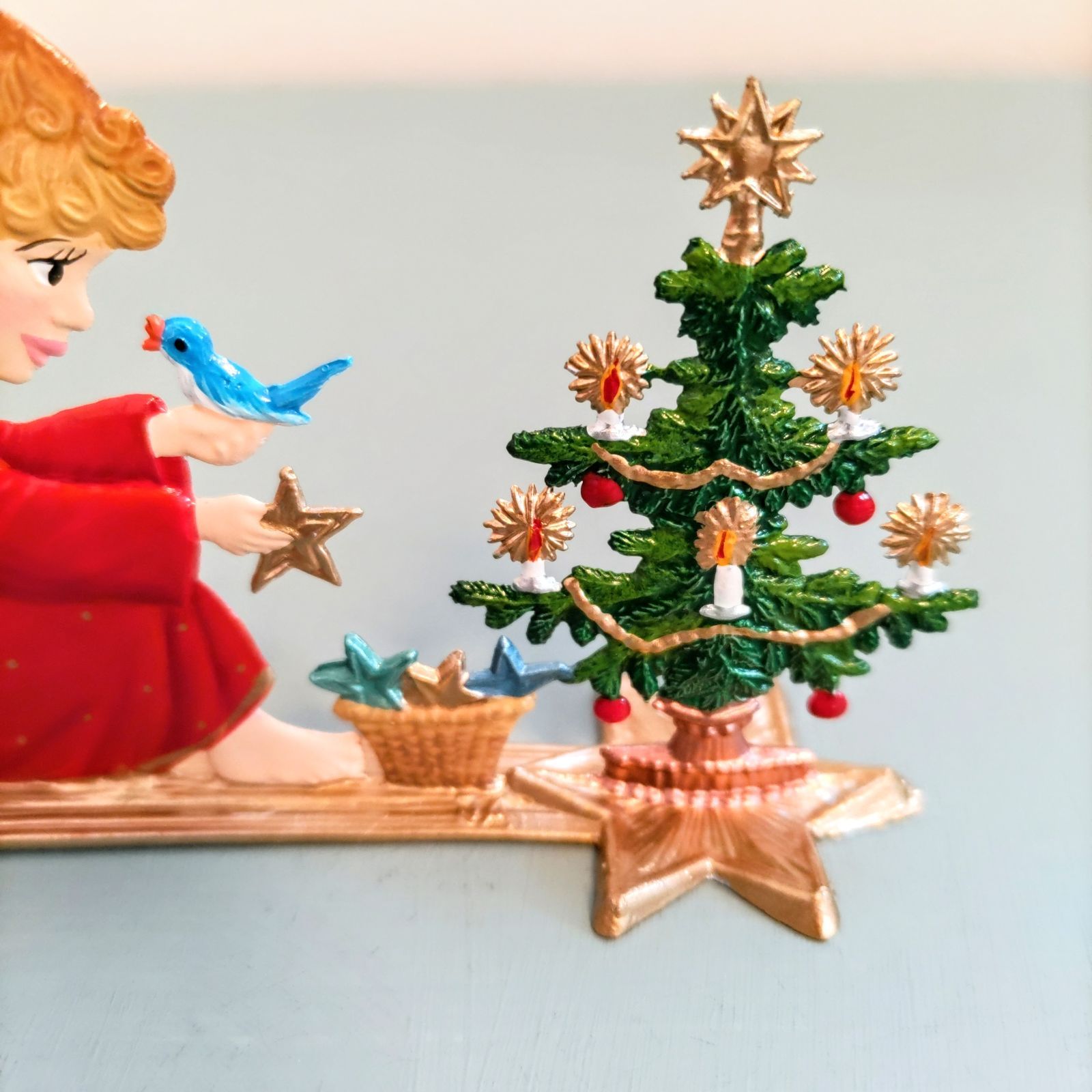 ドイツ もみの木の前に座る天使 スタンド 錫製 工芸品 シュヴァ