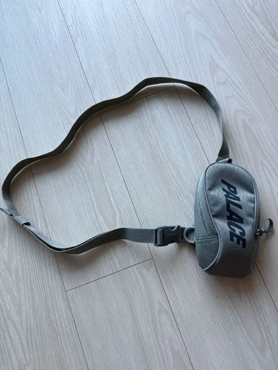 PALACE パレス コーデュラ Y-Rip ヒップバッグ スリング