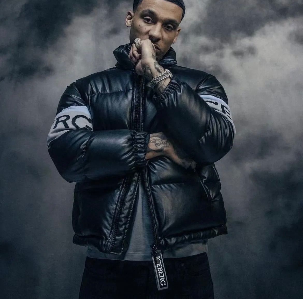 trap star ダウン 正規品 - メルカリ