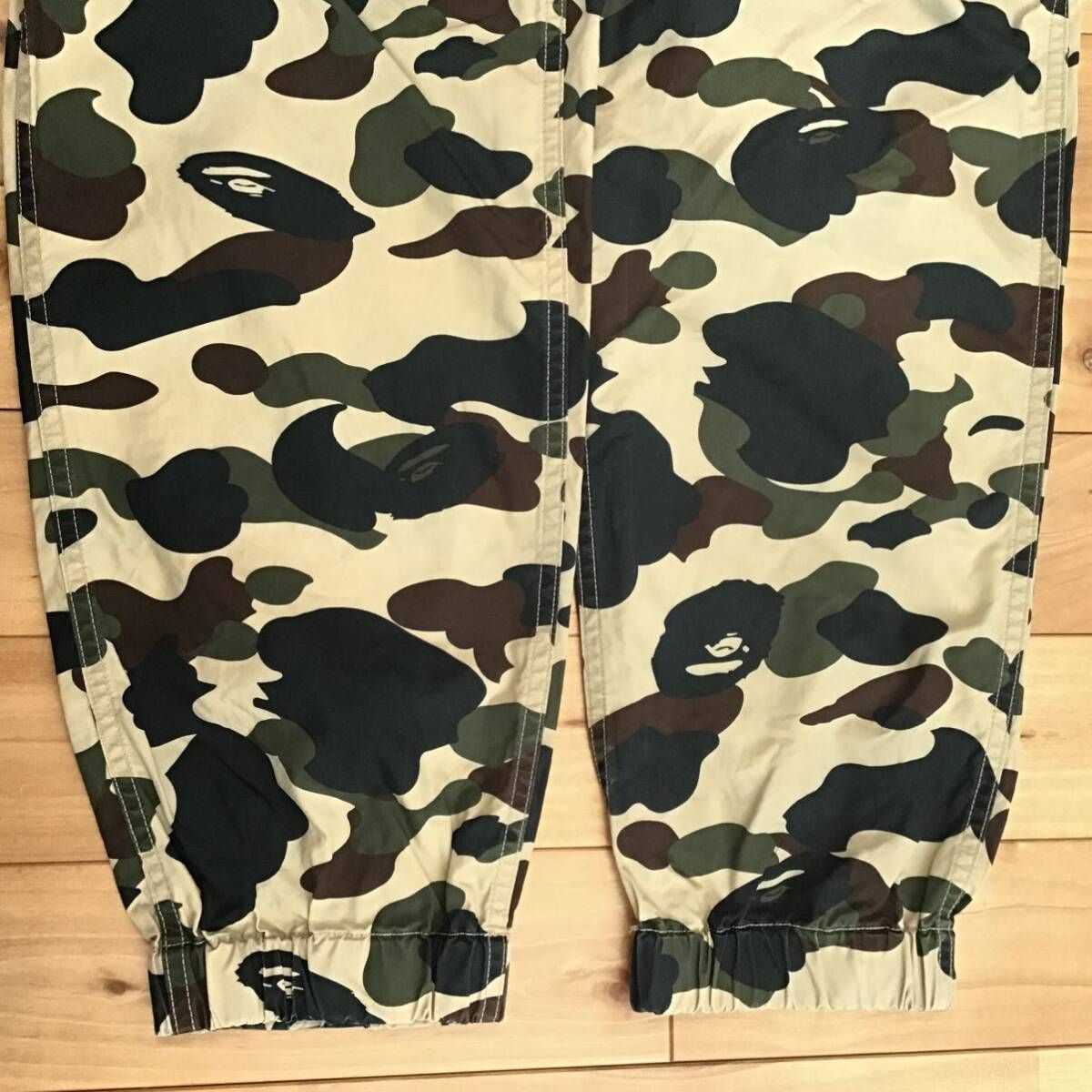 a bathing ape 1st camo カーゴパンツ A BATHING APE（アベイシングエイプ）の「1ST CAMO 6 POCKET