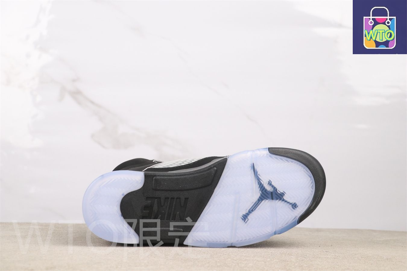 HF3975-001 ブラック