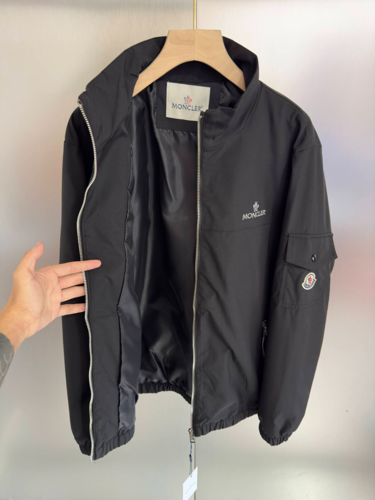 【美品】 MONCLER    モンクレール   M-4XL    黒    ナイロンジャケット