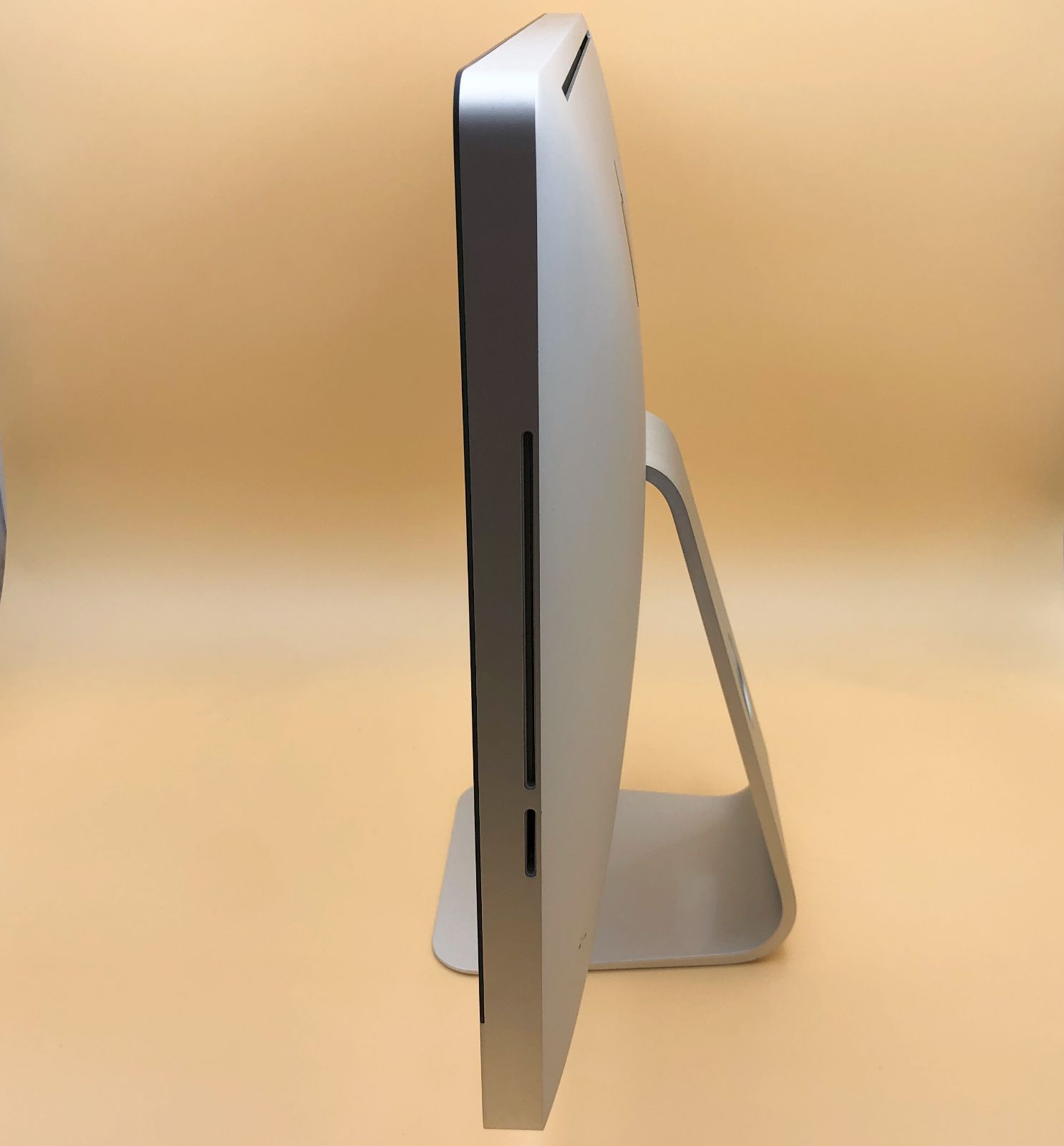 ☆10,000円PCシリーズ☆ Apple iMac (21.5-inch, Mid 2010) Mac OS