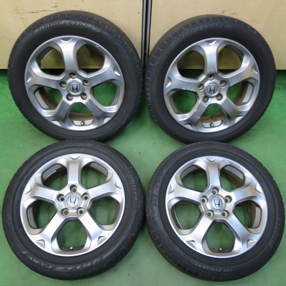4本価格☆ホンダ ストリーム RSZ 純正 205/55R17 ブリヂストン