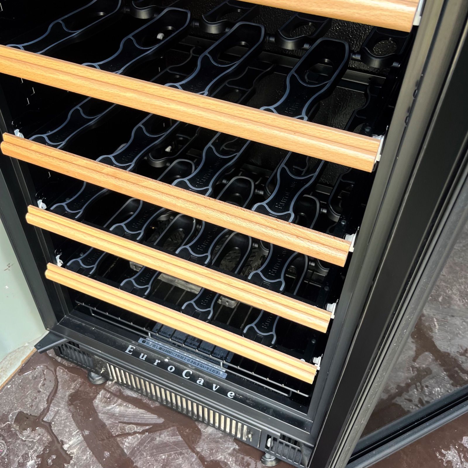 送料無料！※ジャンク品 ユーロカーブ コンパクトX59 ワインセラー 鍵