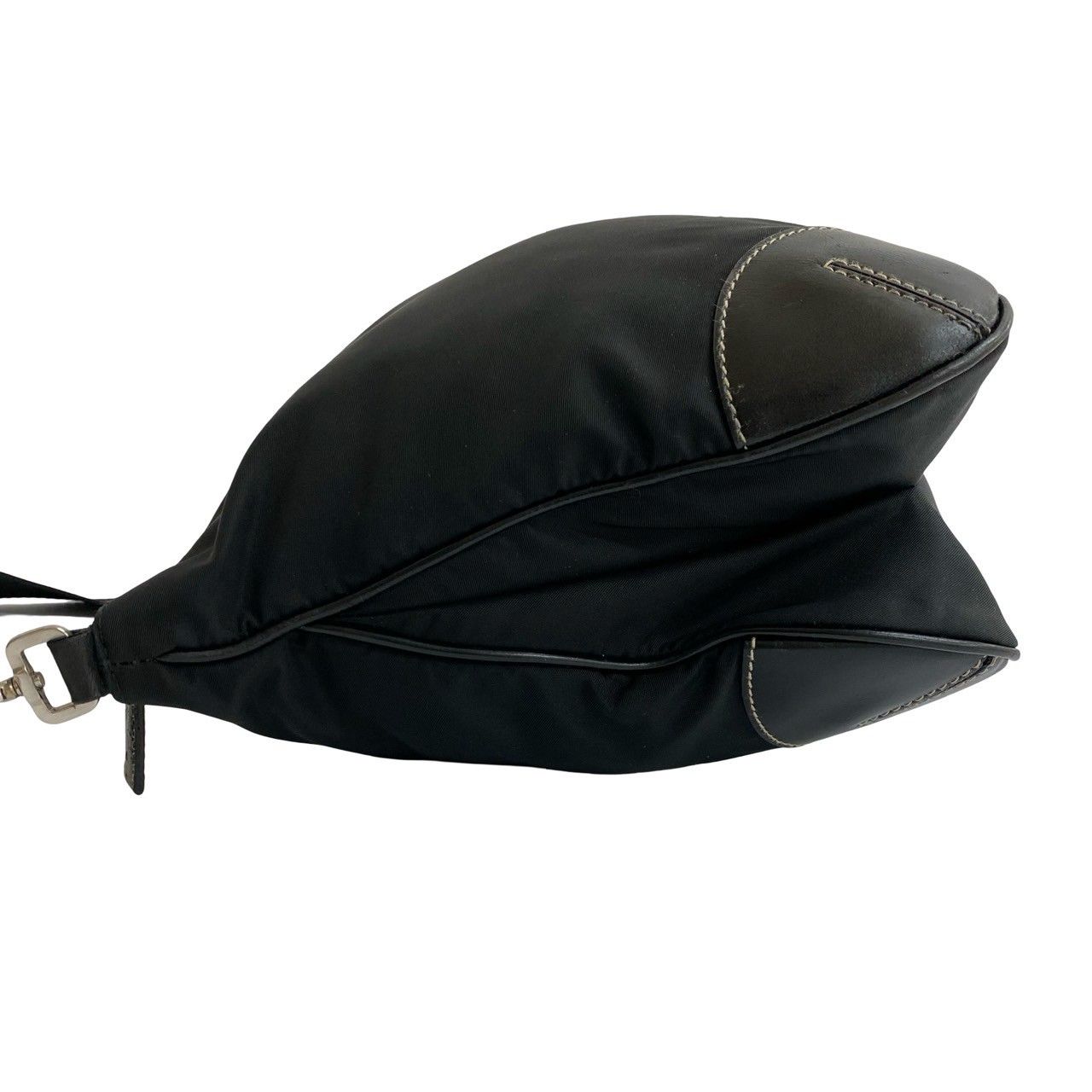 人気✨プラダ 保存袋ギャラ付　ショルダーバッグ 三角ロゴ ナイロン レザー 黒 PRADA 黒 ナイロン ショルダーバッグ 保存袋付き 極 美品 保存袋付き