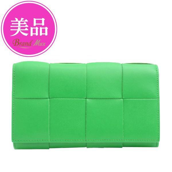 美品✨ボッテガヴェネタ 二つ折り財布 マキシイントレチャート グリーン レザー 現行品 未使用級】ボッテガヴェネタ 二つ折り財布 マキシイントレ