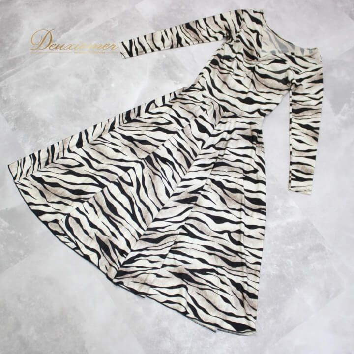 社交ダンス 衣装