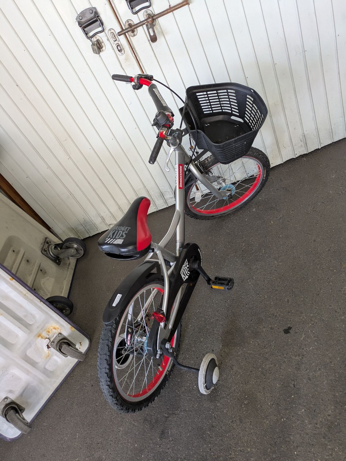 子供自転車 補助輪付き
