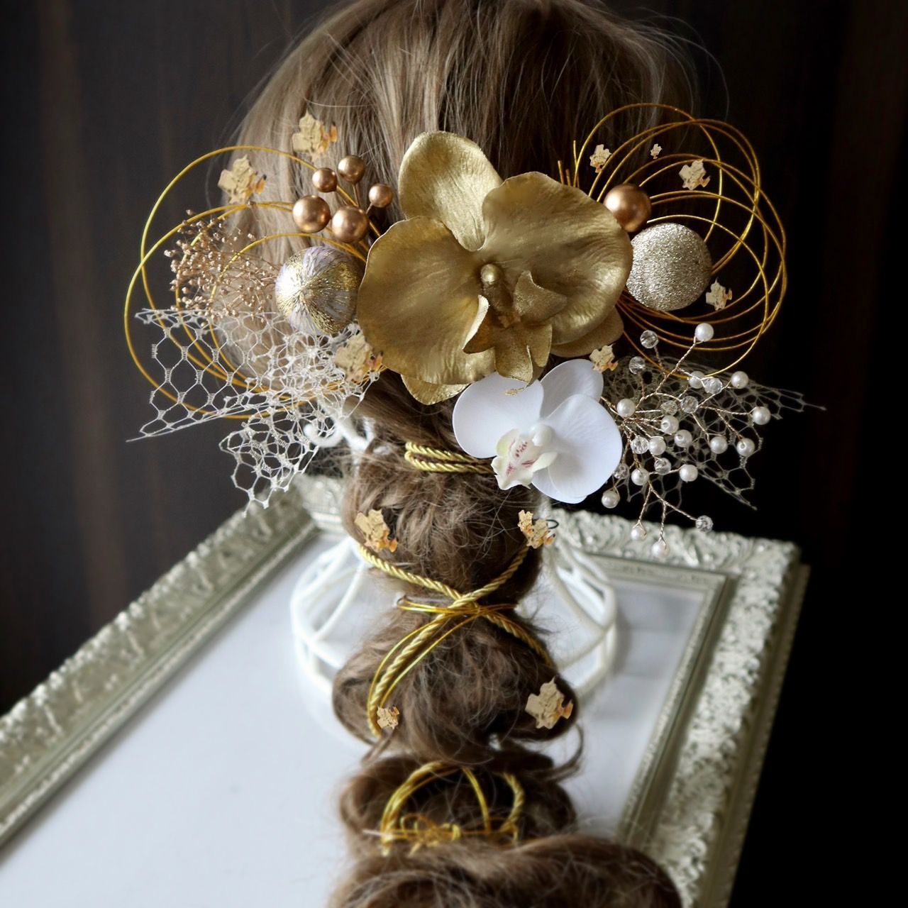 胡蝶蘭 和紐をパールピンの髪飾り結婚式卒業式成人式七五三 - メルカリ