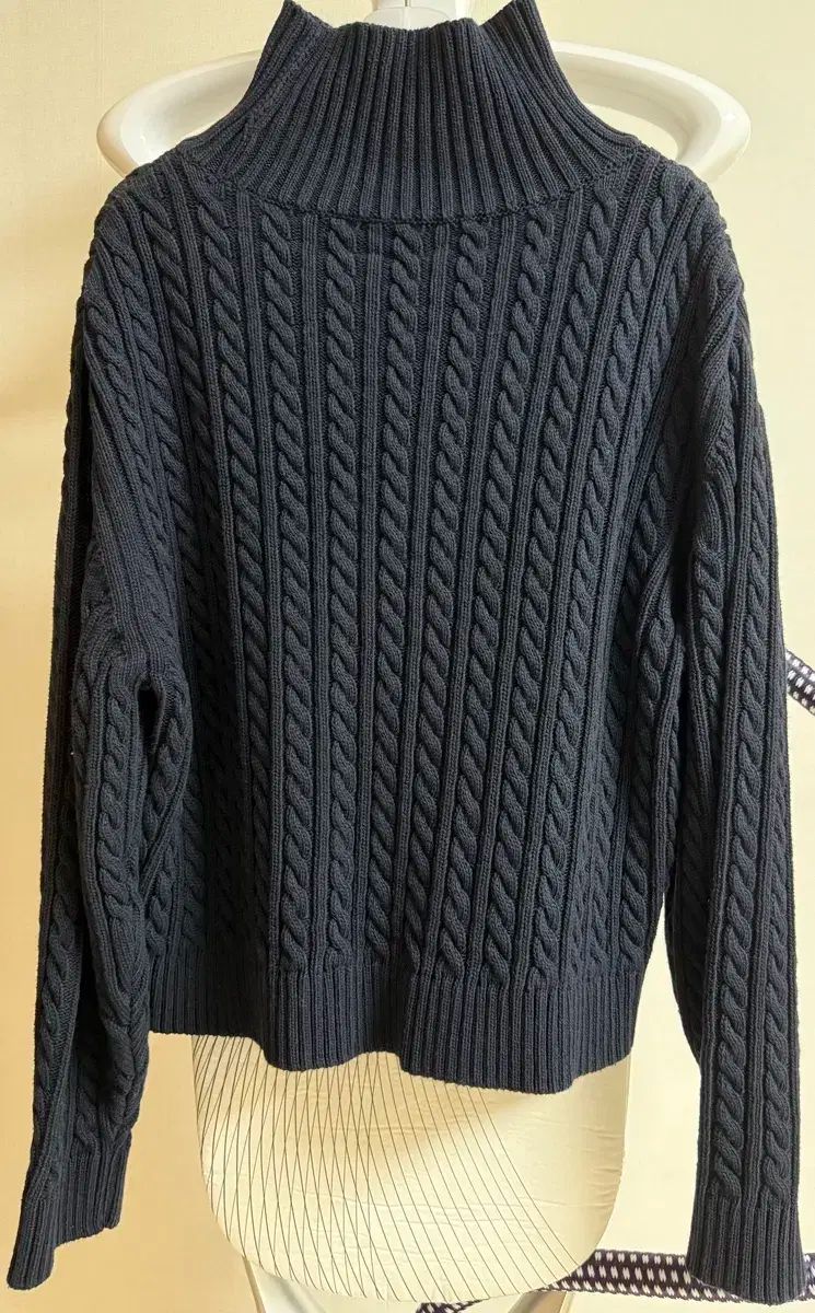  urbanic 30 Park Turtleneck Knit 長袖 ニット セーター