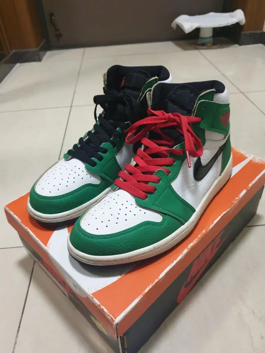NIKE ナイキ ジョーダン 1 レトロ ハイ OG ラッキー グリーン 280