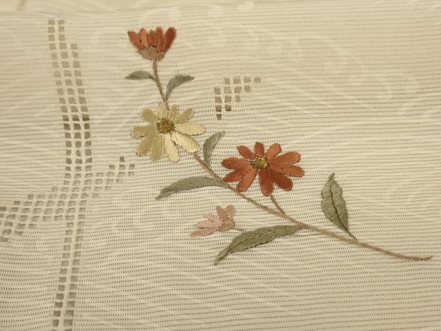 平和屋本店□極上 夏物 訪問着 絽 作家物 総刺繍 枝花文 銀糸 練色地  