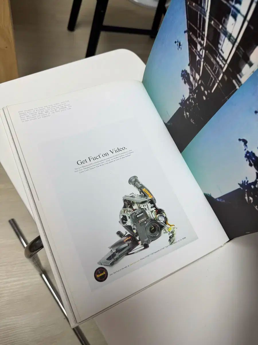  2013 リリース済み FUCT くそったれ アートブック 定価販売 アート デザイン 音楽 本