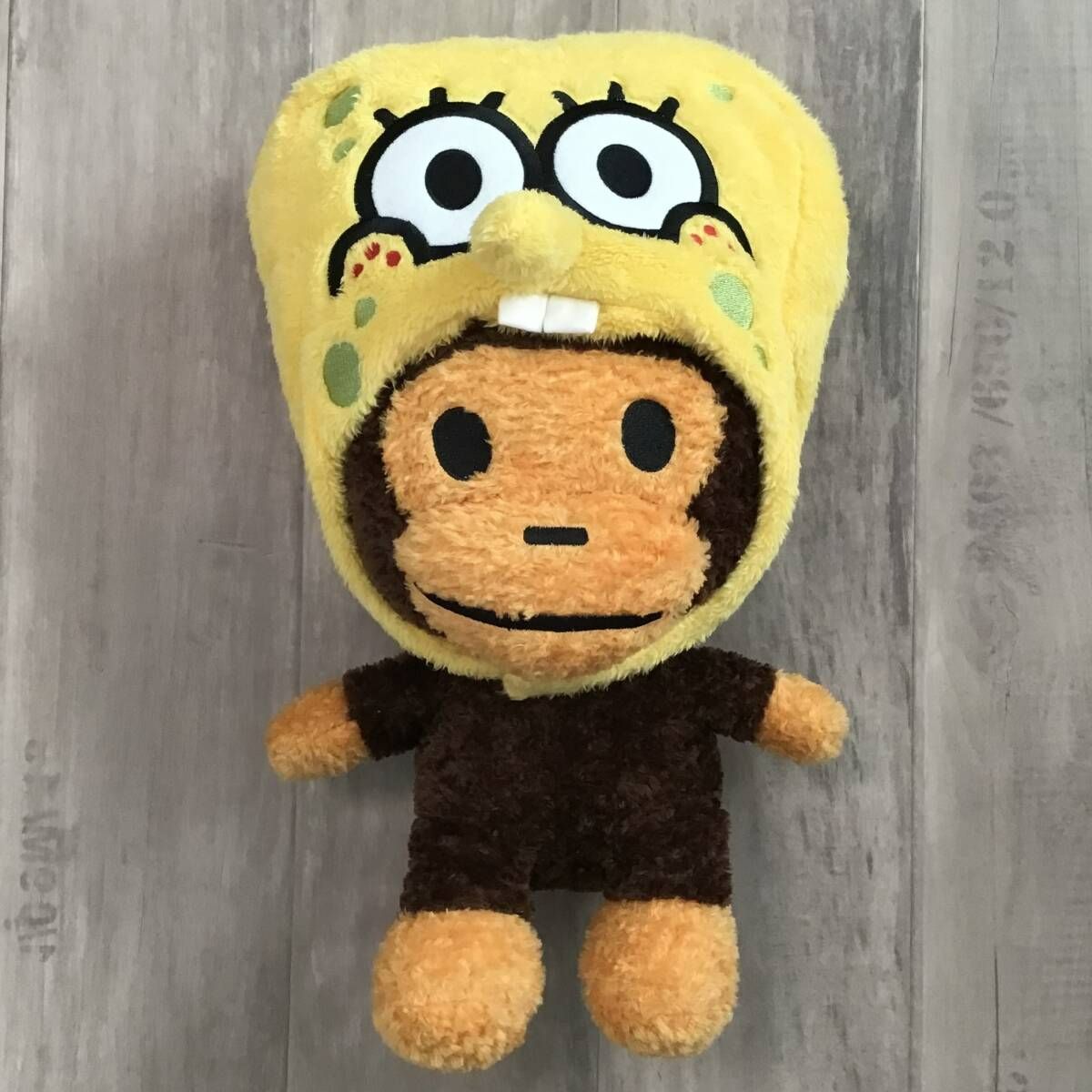 babymilo ×スポンジボブ ぬいぐるみ a bathing ape A BATHING APE(ア