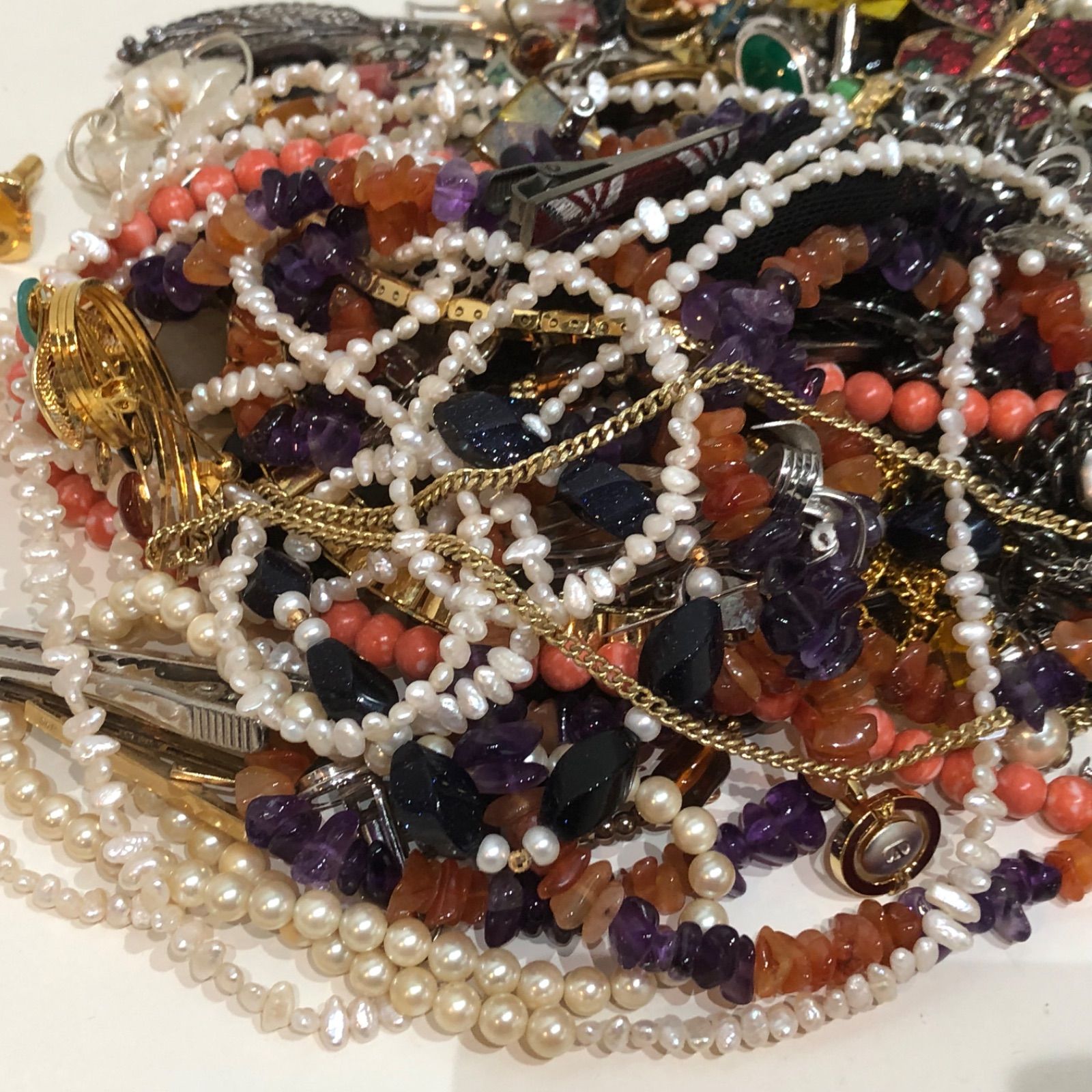 【おまとめ④】アクセサリー　イミテーション　ネックレス　ピアス　指輪　ブローチ 5c972ebe5861c2b74671103135d29d