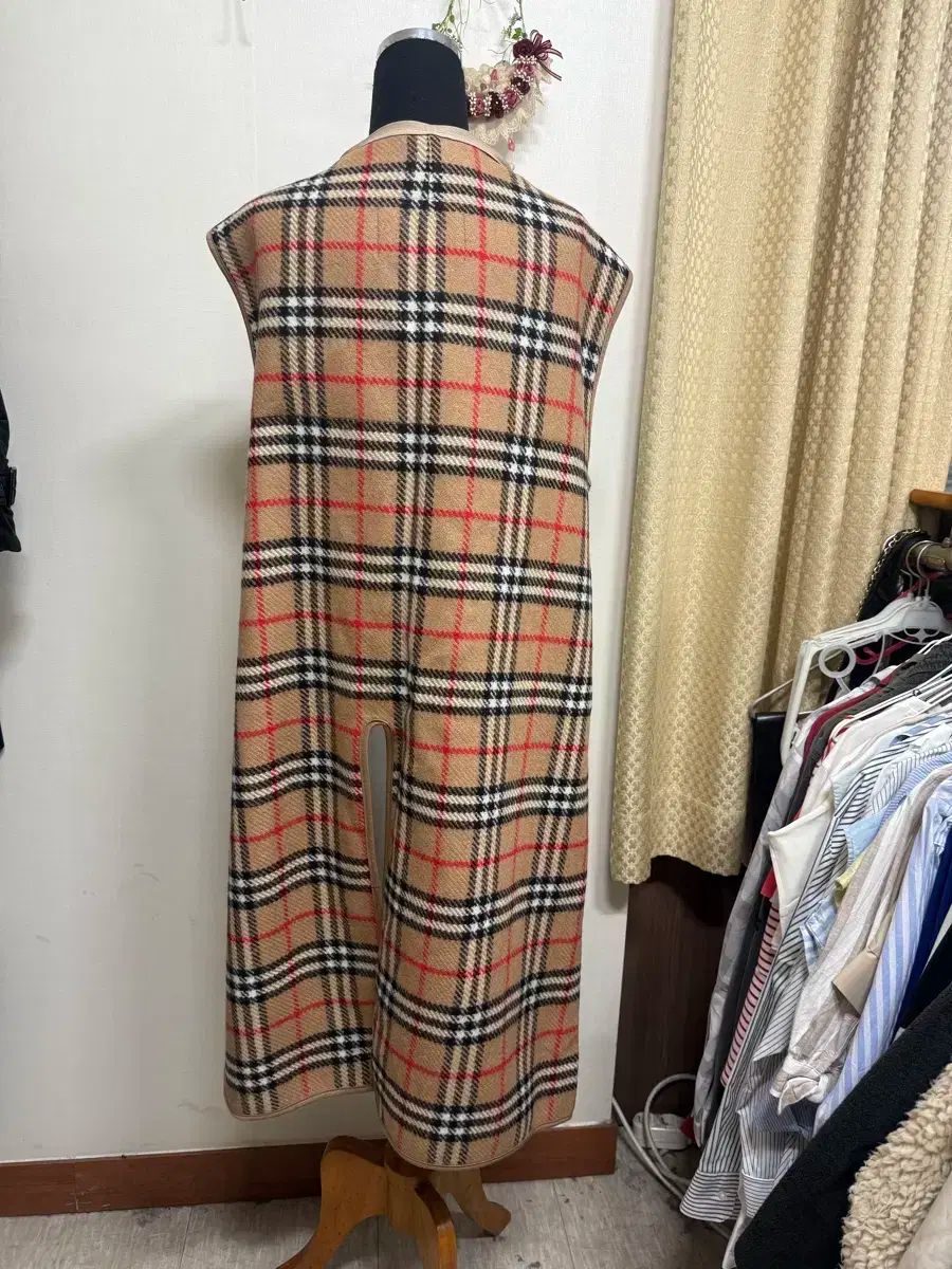 美品 Burberry タスマニア ウール ジレ ベスト 総柄 切替 バーバリー 美品 Burberry タスマニア ウール ジレ ベスト 総柄 切替