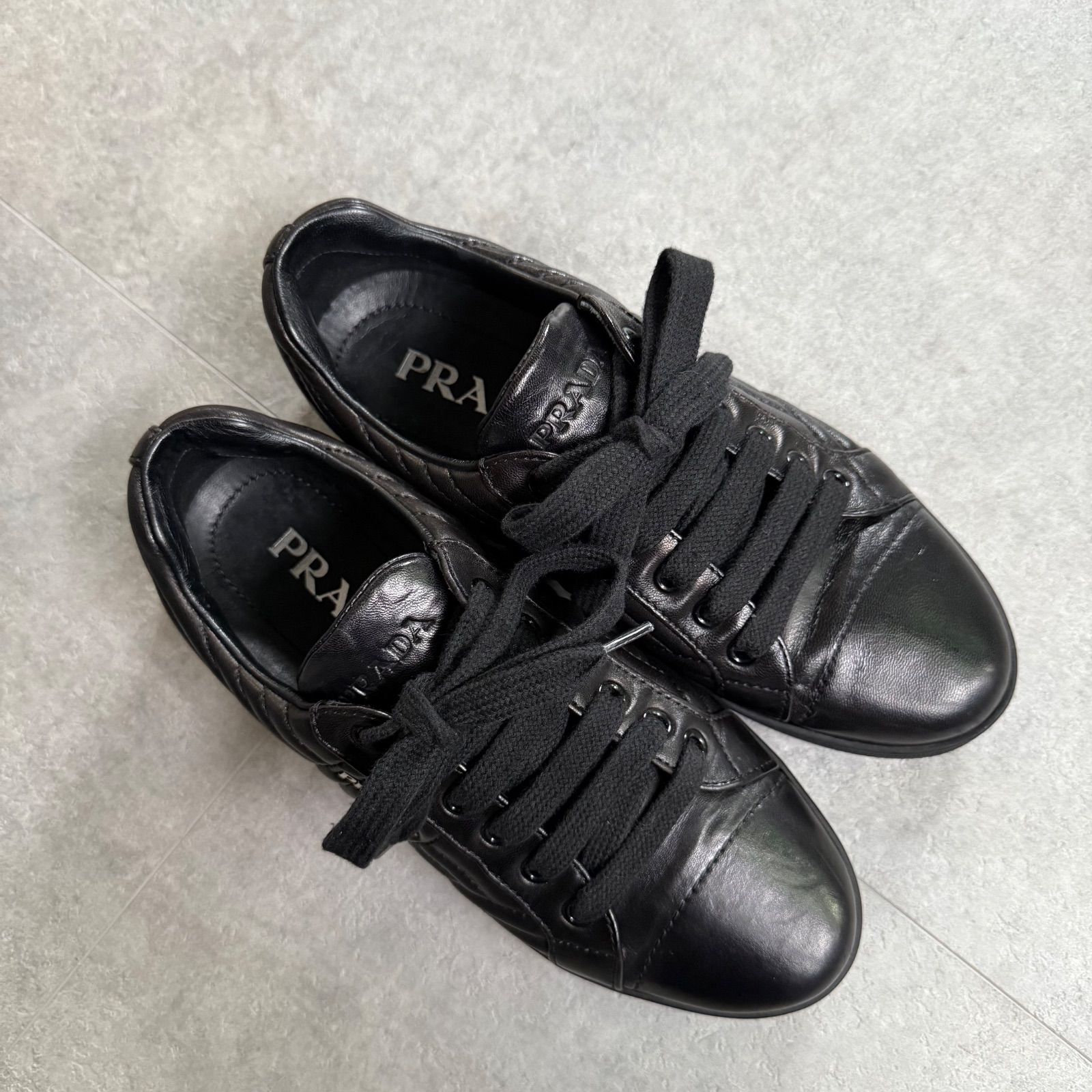本日のみお値下げ超美品プラダロゴスニーカーレディース36