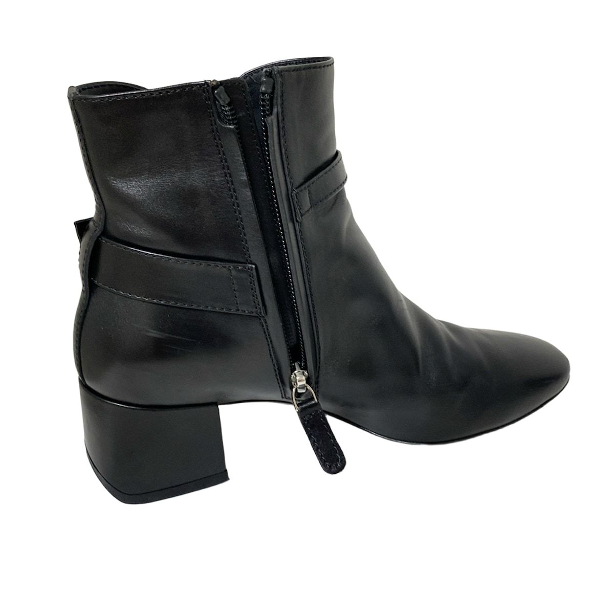 トッズ ショートブーツ