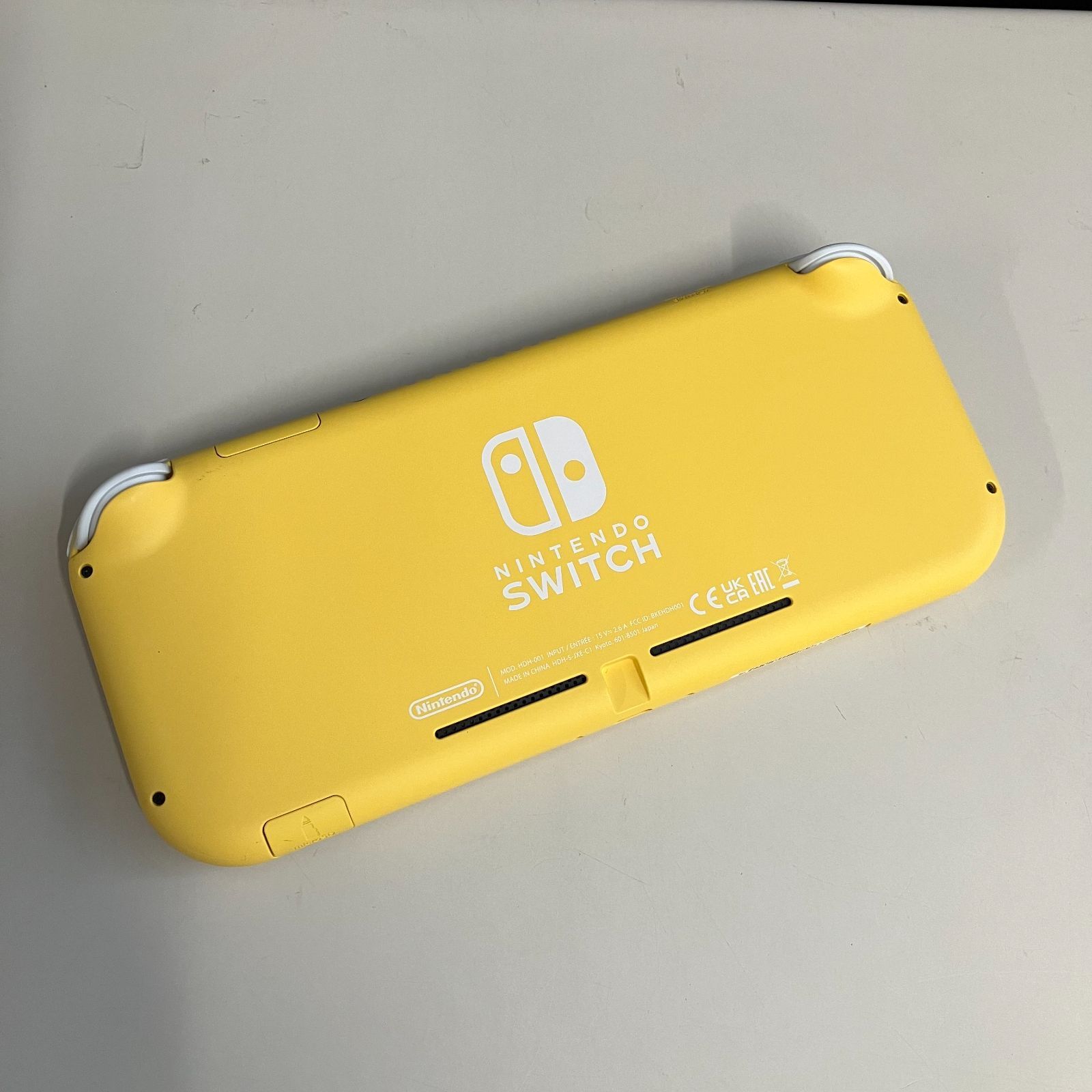 任天堂 Switch Lite ニンテンドー スイッチライト イエロー 本体【むつ