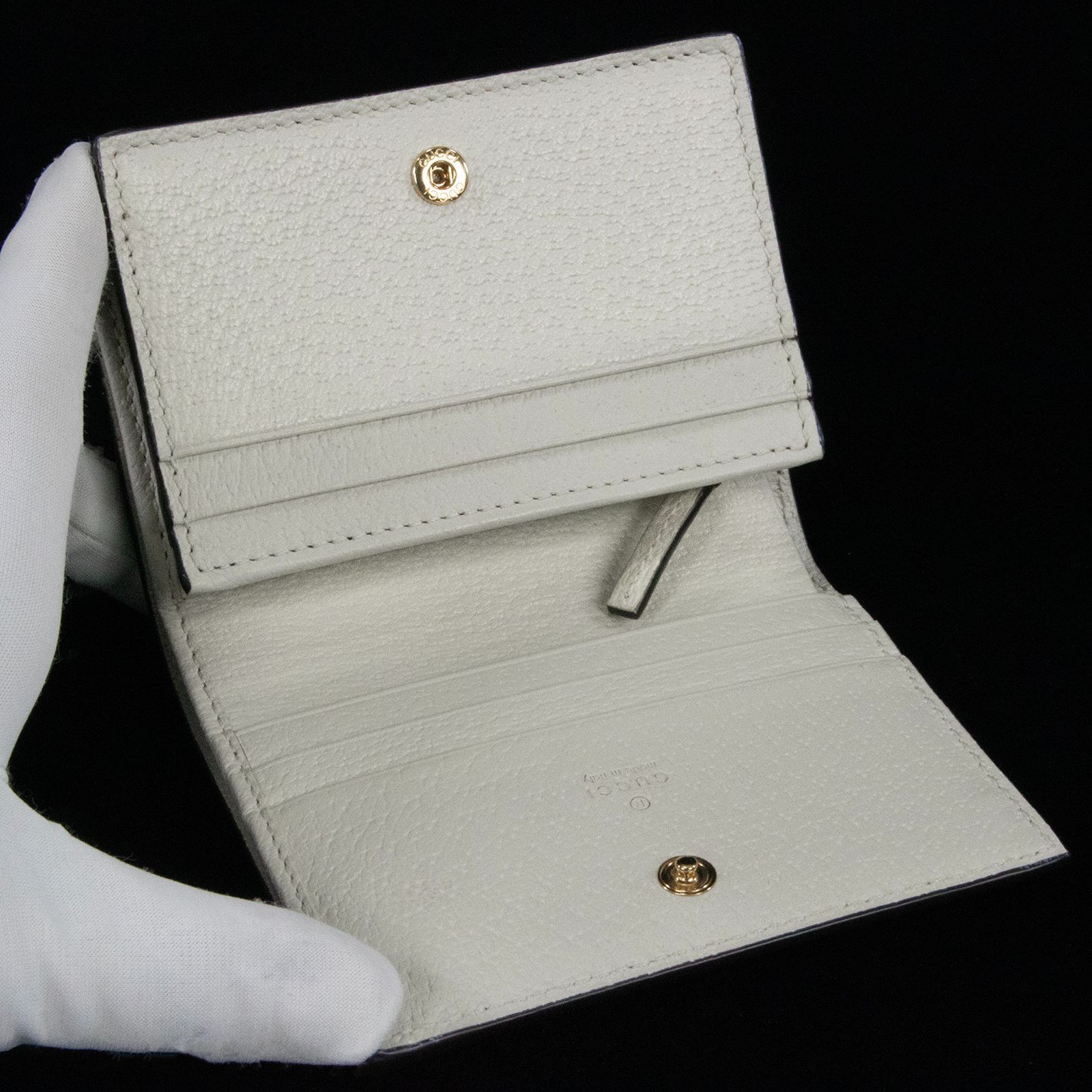 本物 送料無料 グッチ 短財布 二つ折り財布 レディース 2020年春