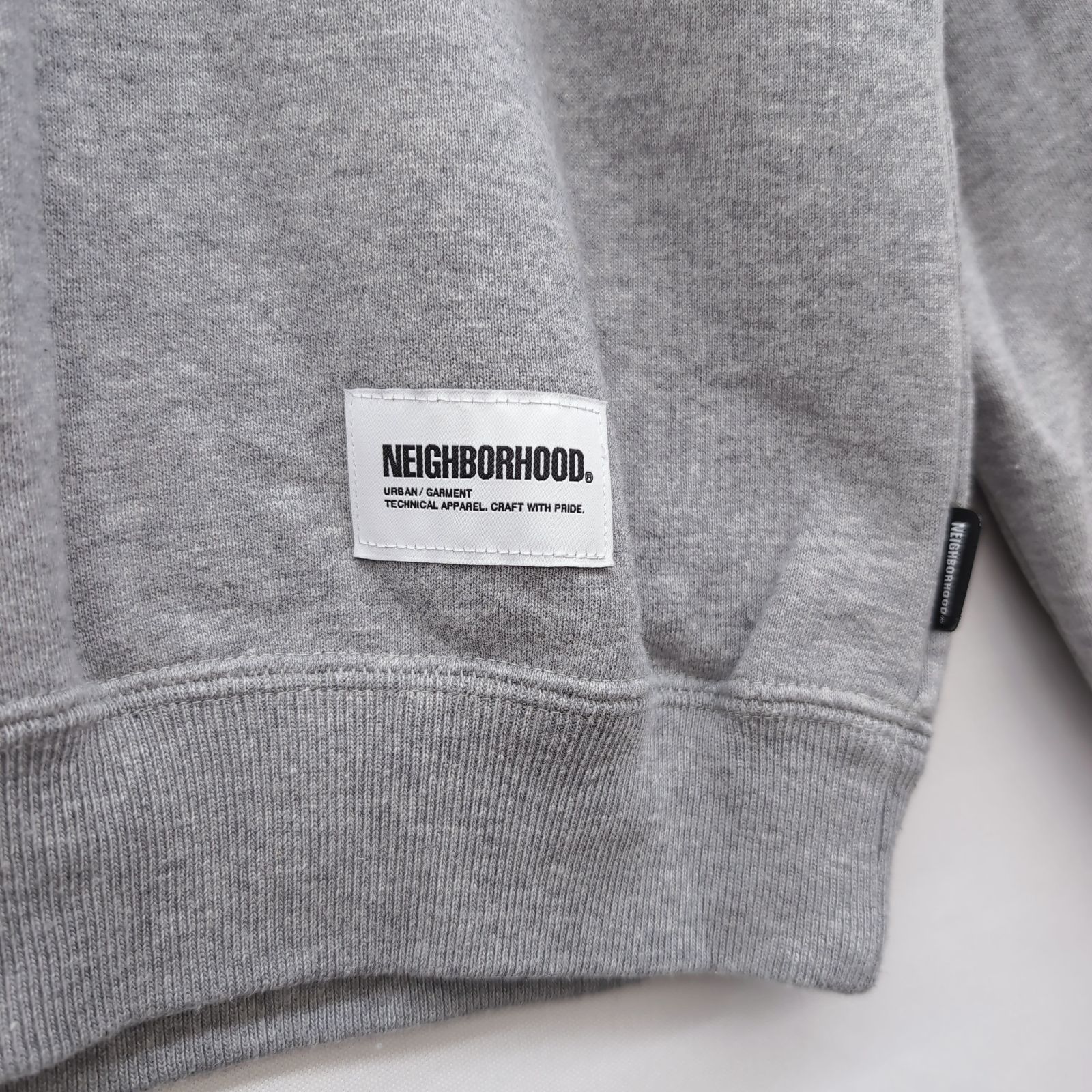Sweatshirt|ｶﾚｯｼﾞﾛｺﾞｽｳｪｯﾄ|GREY|ｸﾞﾚｰ