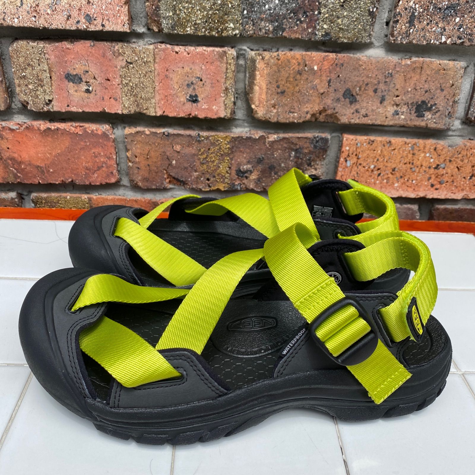 ナチュラ 【新品】KEEN キーン ゼラポートZERRAPORT II サンダル 28cm