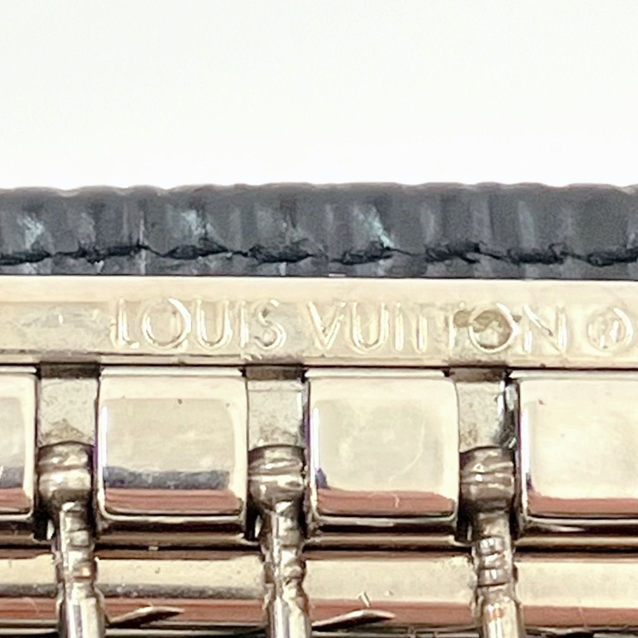 LOUIS VUITTON ルイヴィトン エピ ミュルティクレ4 ノワール キー