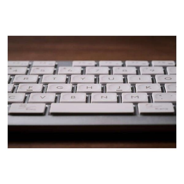 Bluetooth薄型フルキーボードWHITE