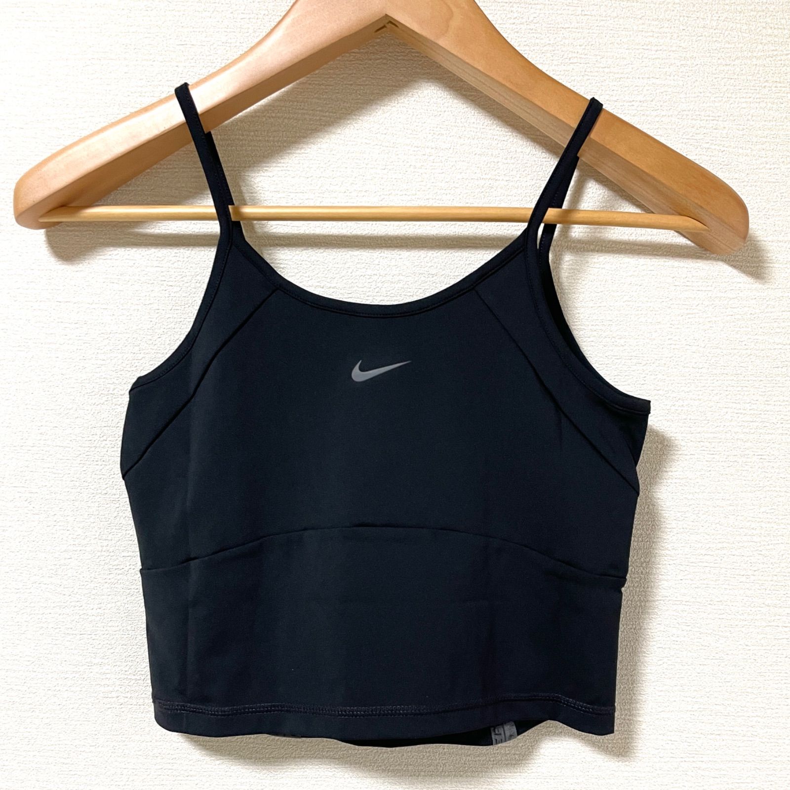 特別オファー 新品】ナイキ レディース タンクトップ M 黒 ブラック ヨガ・ピラティス