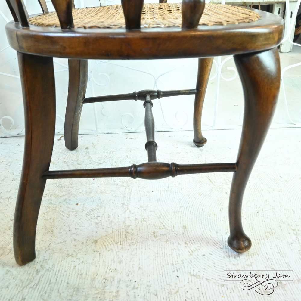 L3705-219 英国アンティーク アームチェア ヴィクトリアン ラタン L3705-219 英国アンティーク アームチェア ヴィクトリアン