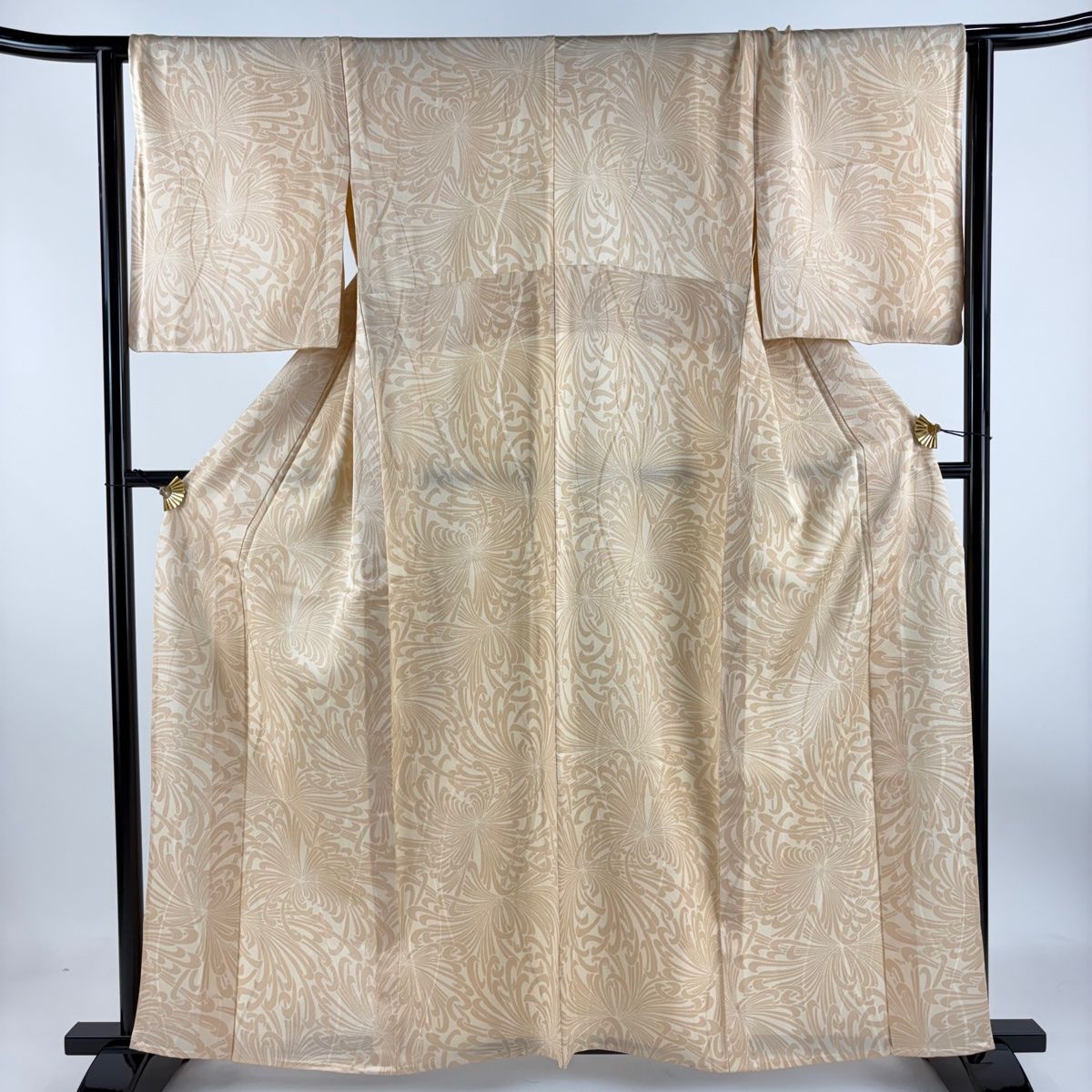 小紋 身丈159cm 裄丈66.5cm M 単衣 糸菊 地紋 薄オレンジ 正絹 名品