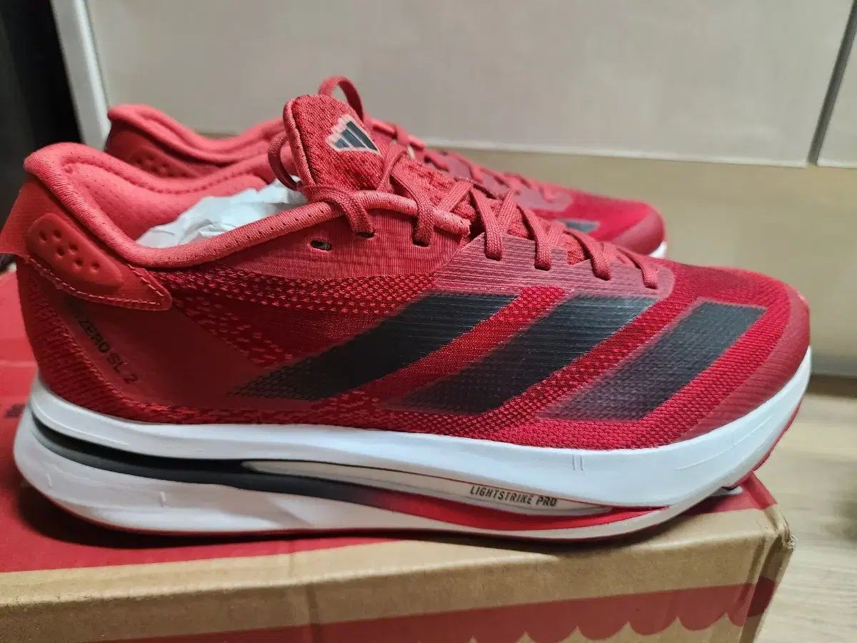 ランニングシューズ 250