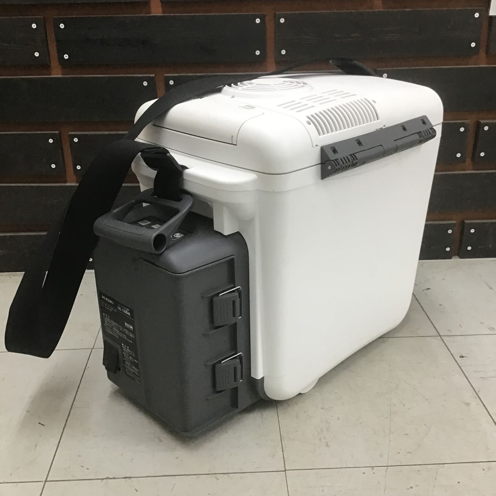中古品】 ハイコーキ/HIKOKI ※旧:日立工機 コードレス冷温庫 UL18DA(NM 