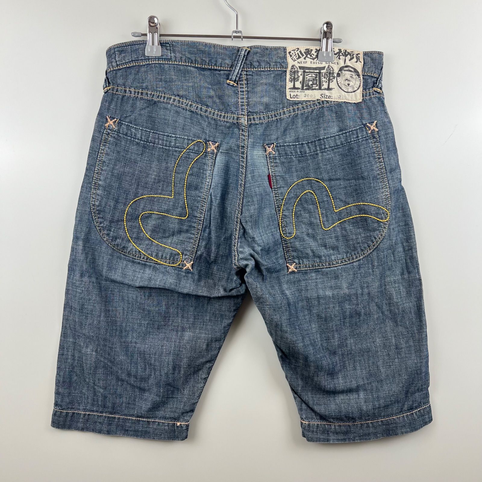 よく見る「芸能人が愛用 EVISU 2005 yellow stitch cotton shorts half pants 32 パンツ