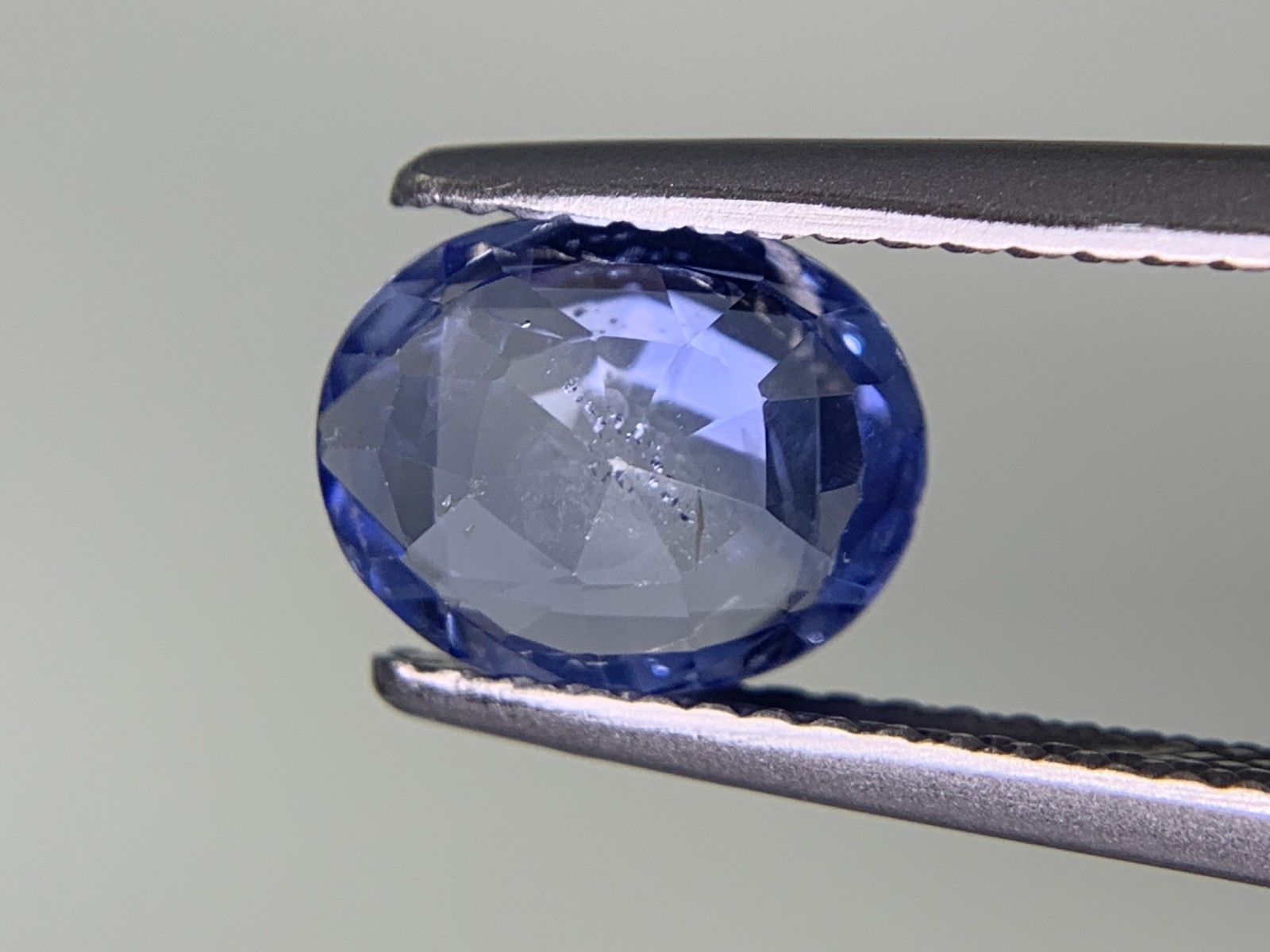 GIA宝石鑑別書付き 天然 サファイア Sri Lanka No Heat Blue 1.81ct 縦8.54㎜×横6.89㎜×高さ3.33㎜ ルース（  裸石 ） 1335Y - メルカリ