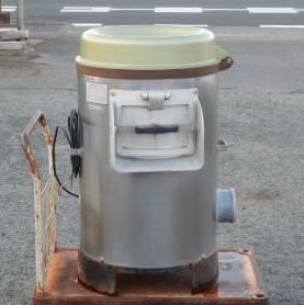 西濃運輸営業所止め AIHO アイホー 球根皮むき機 ピーラー P-82 W555D728H100mm 3相200V 750W 140kg 25～30kg|3分 じゃがいも P-84 大型