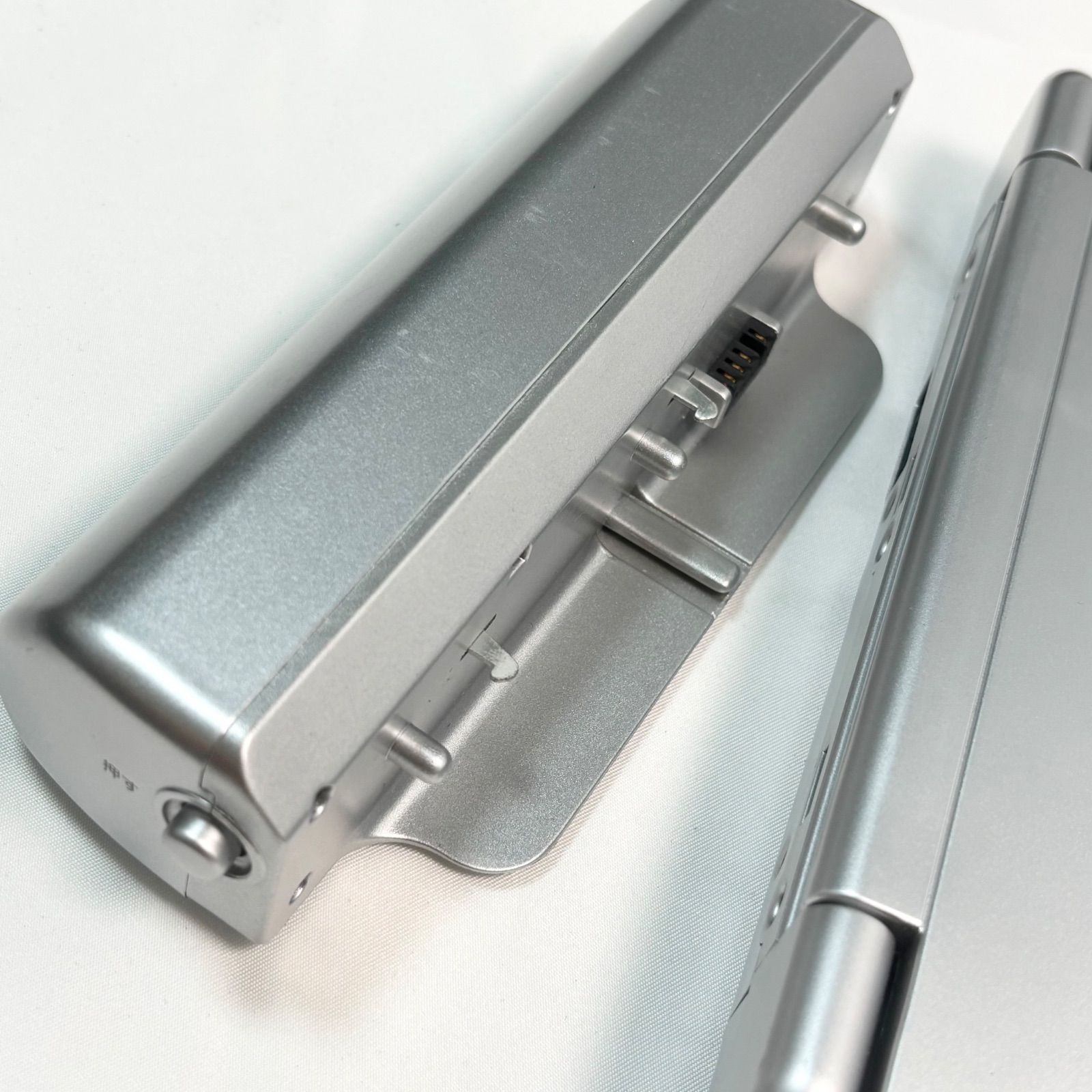 【未使用品】SANYO ポータブルDVDプレーヤー DVD-HP71T 2006年製 Yahoo!オークション - SANYO ポータブルDVDプレーヤー DVD-HP71T リモ