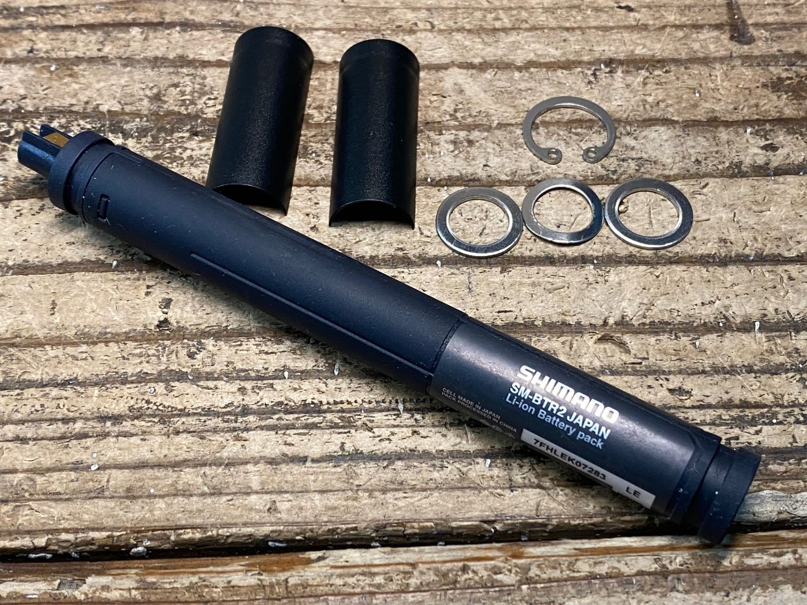 シマノ SHIMANO SM-BTR2 バッテリー Di2 シートポスト内臓式[ビチアモーレ パーツ館] シマノ SM-BTR2 di2 内装バッテリー SHIMANO Di2 ビルトインバッテリー