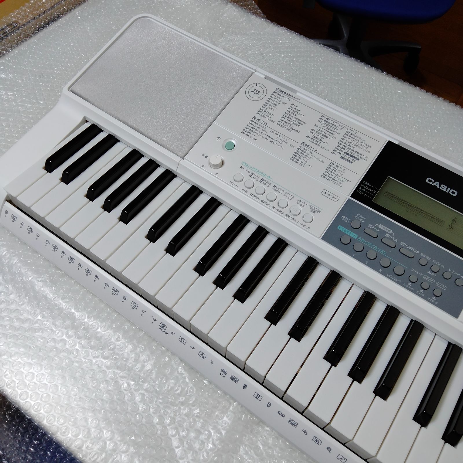 新品未使用》CASIO LK-512 キーボード 光ナビゲーション