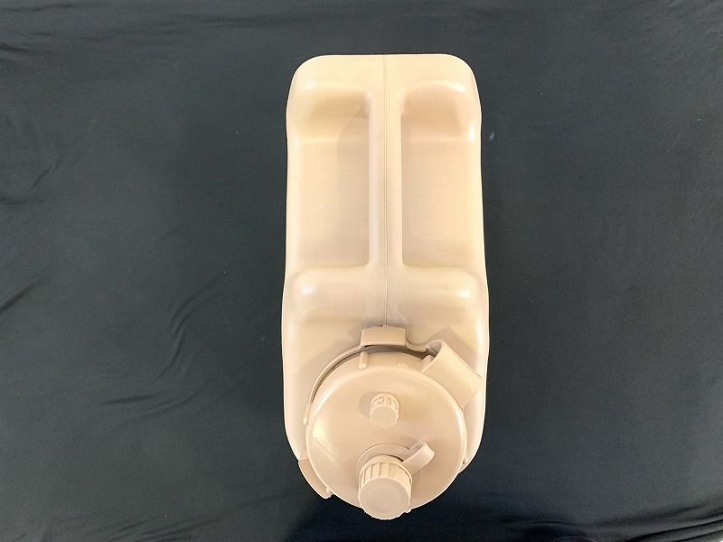 米軍放出品　燃料ポリタンク　ジェリカン　ウォータータンク Amazon.co.jp: 米軍放出品品 ウォータータンク ポリタンク