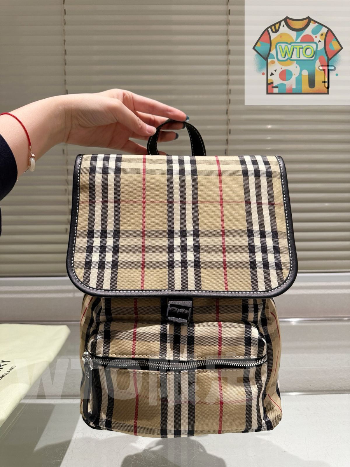 今日 Burberry TB Backpack バーバリー TB バックパック
