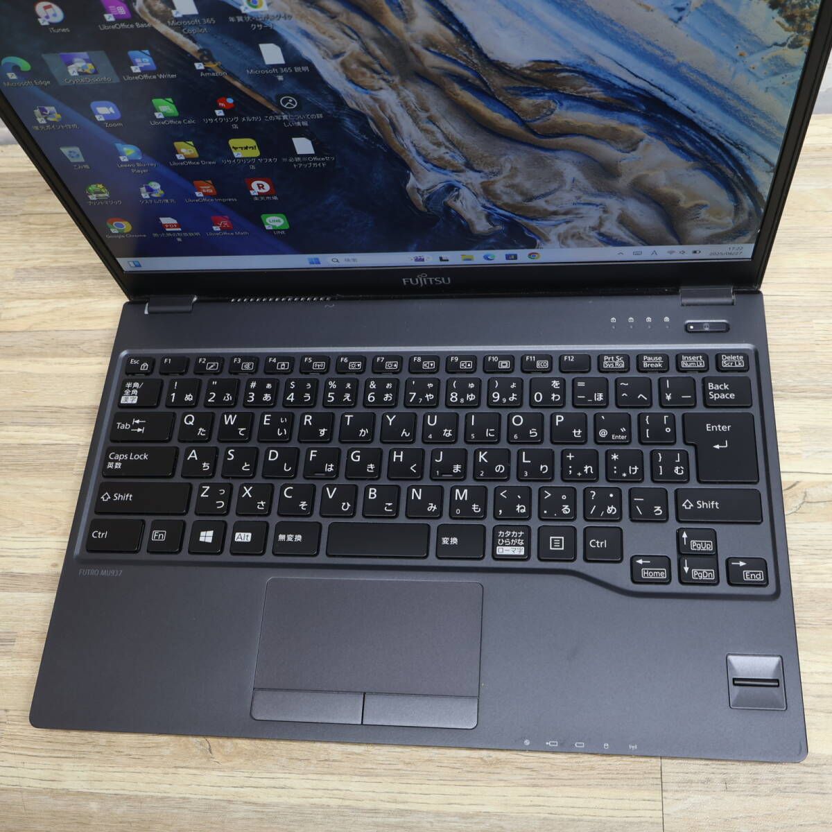 美品 SSD128GB メモリ8GB★FMV 高解像度 Win11 ノートPC5 Y595 FujitsuノートパソコンWEBカメラSSDメモリ8G高速Win11