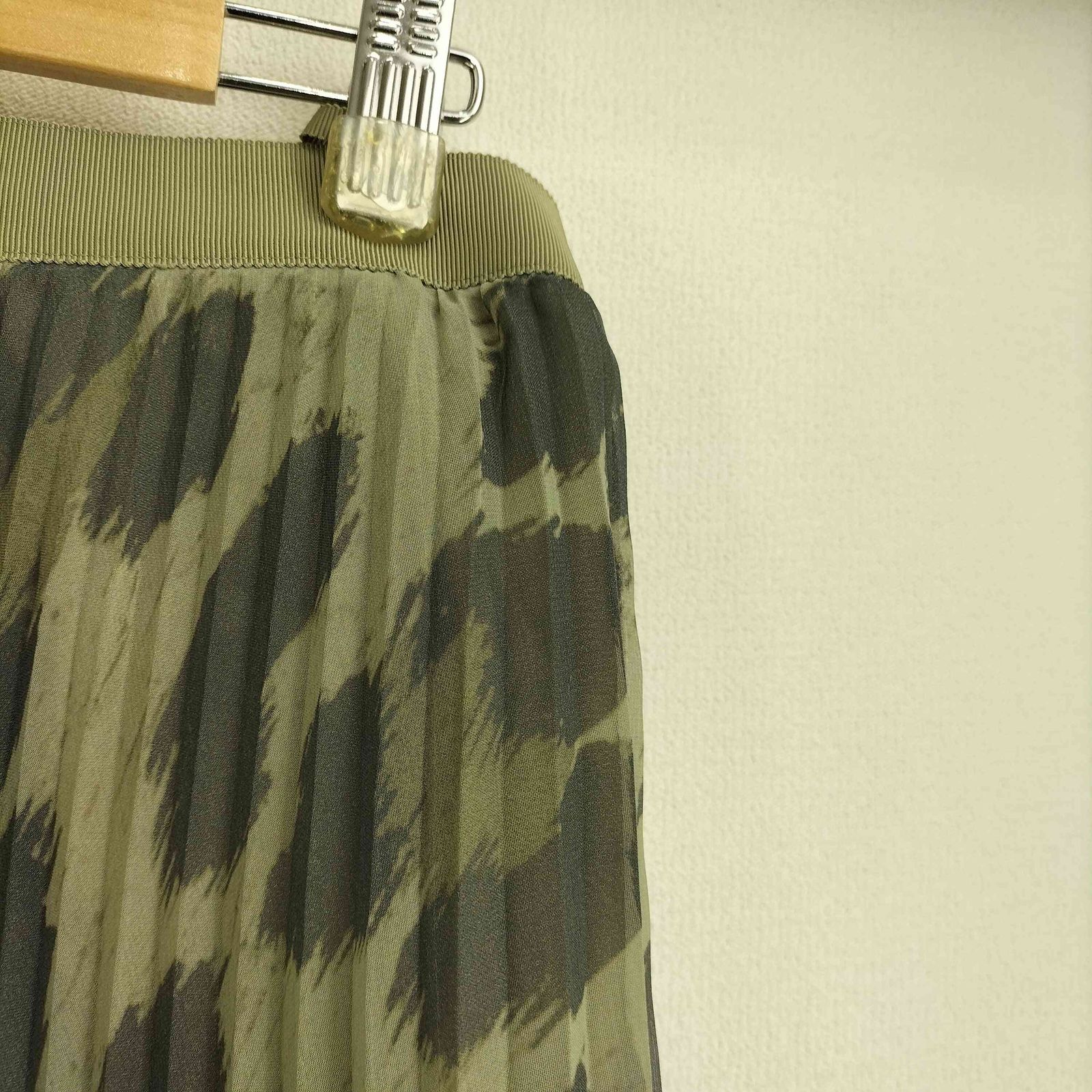 サカイ Sacai ベルテッド レオパードプリーツ ロングラップ