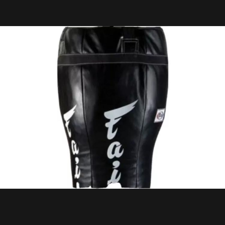 新品】 Fairtex アングルサンドバック HB12 キックボクシング 新品】 Fairtex アングルサンドバック HB12 キックボクシング