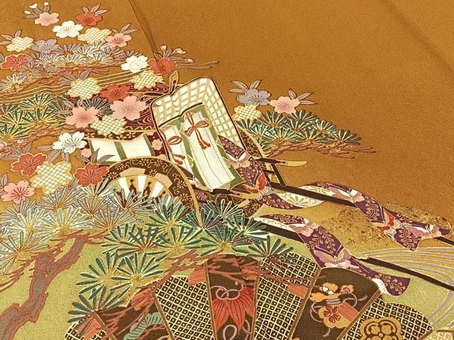 B5 レトロ 豪華 扇に花模様 金彩 縮緬 宝尽し 正絹 引き摺り 振袖 着物 B5 レトロ 豪華 扇に花模様 金彩 縮緬 宝尽し 正絹 引き摺り