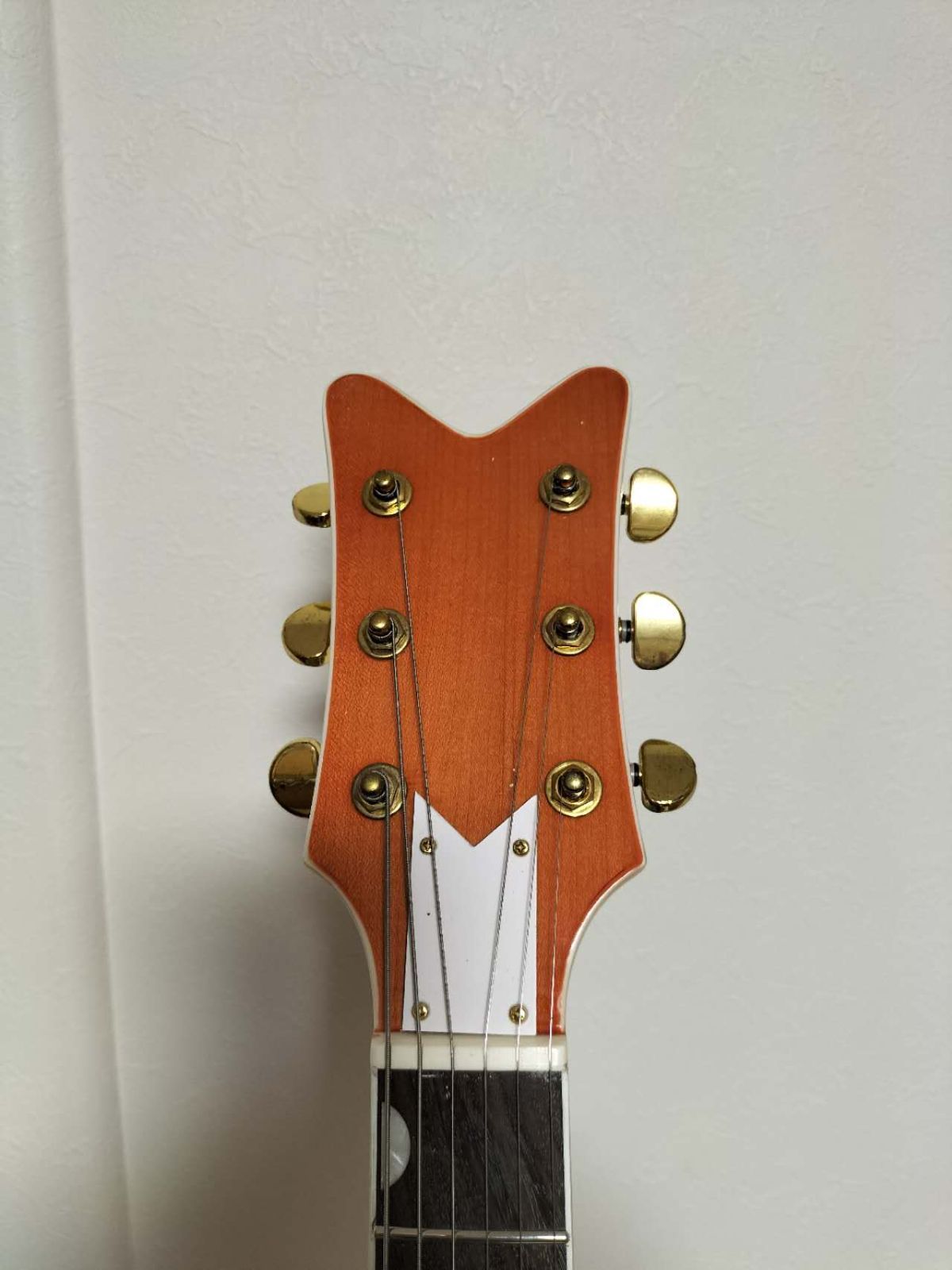 フルアコアーチトップギター①オレンジ虎目トレモロアームステンレス