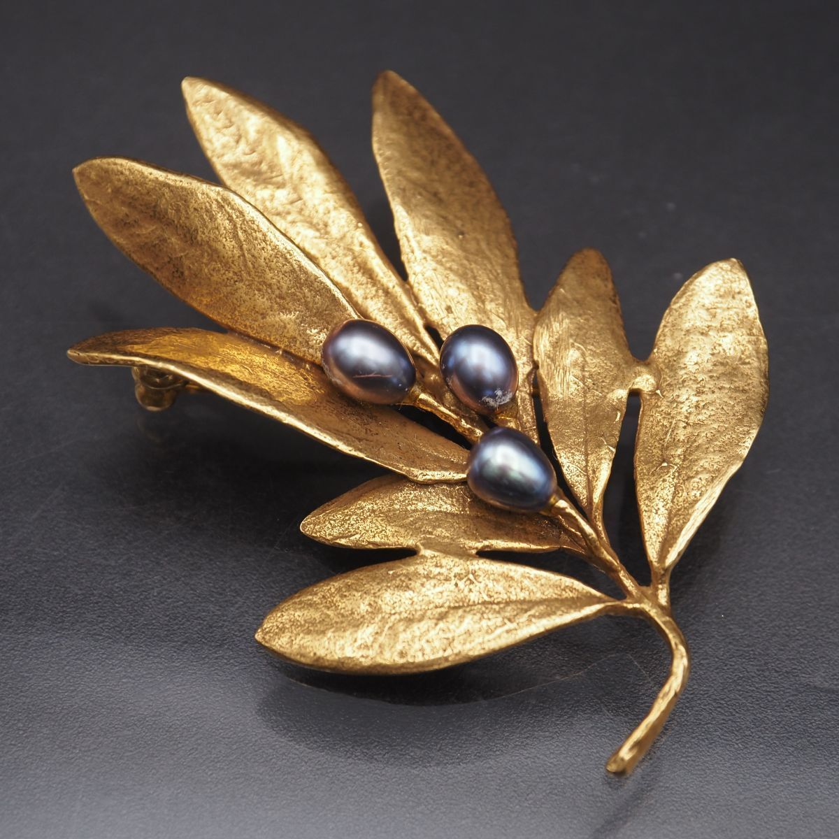 gallery deux poissons online | Wataru Yamazaki / Olive