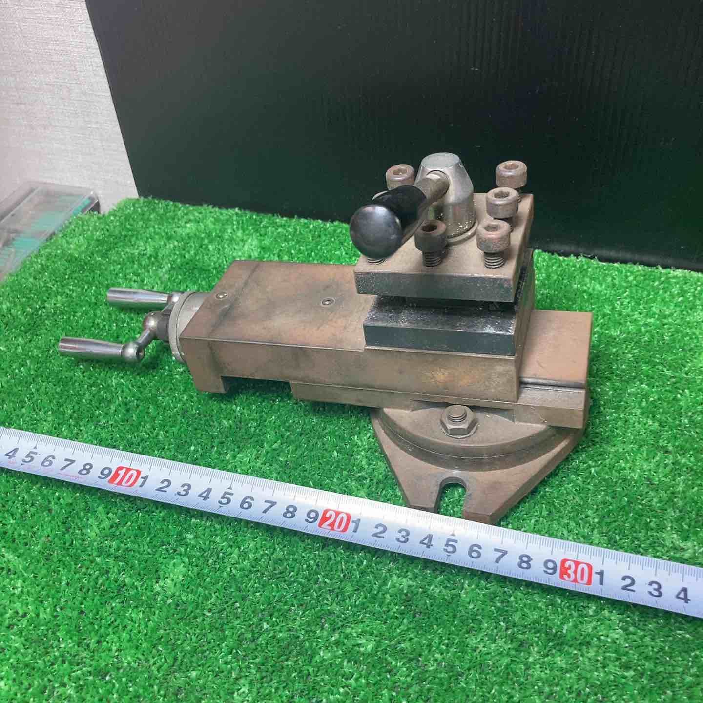 三つ爪 スクロールチャック 刃物台 ドリルチャック ベアリングプーラー 旋盤加工 フライス盤 テーパー 岩槻店