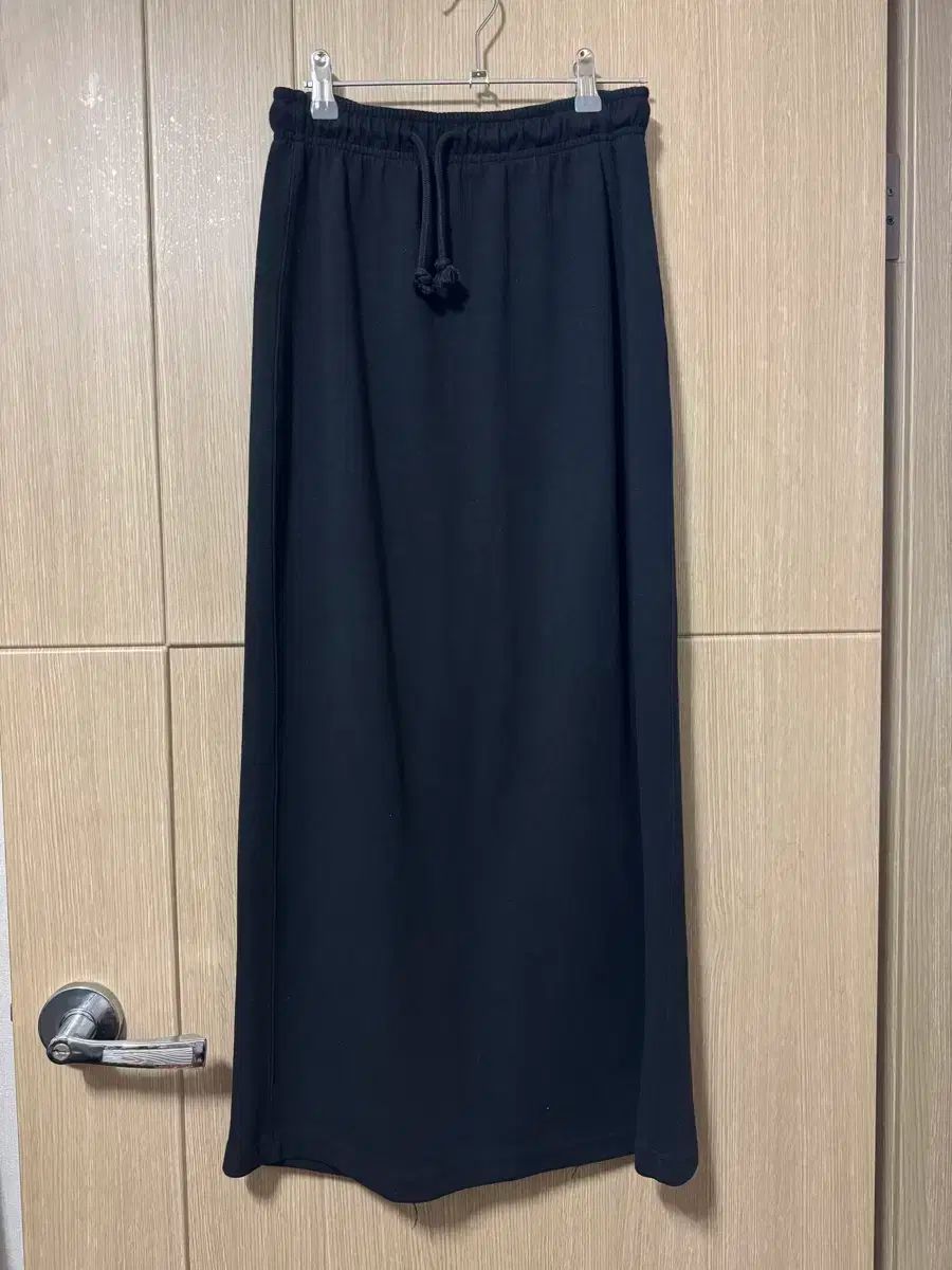 ZARA(ザラ) スリット トレーニング スカート